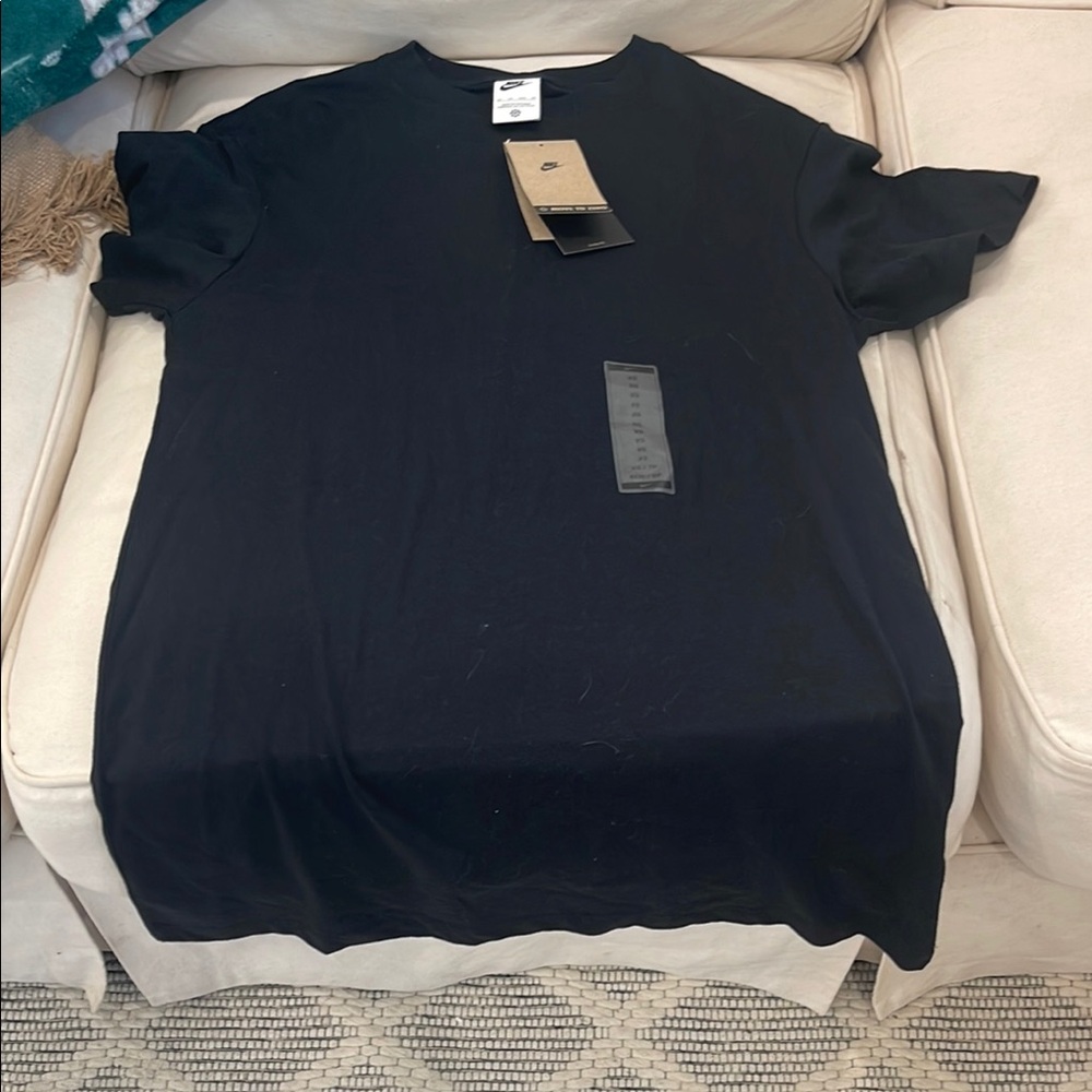 Nike women’s t-shirt dress size XS